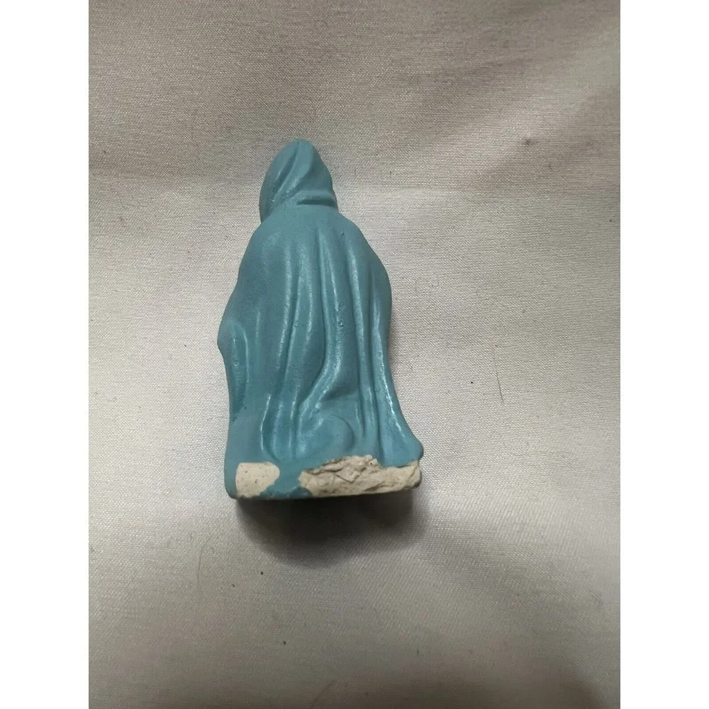 N/A mary chipped